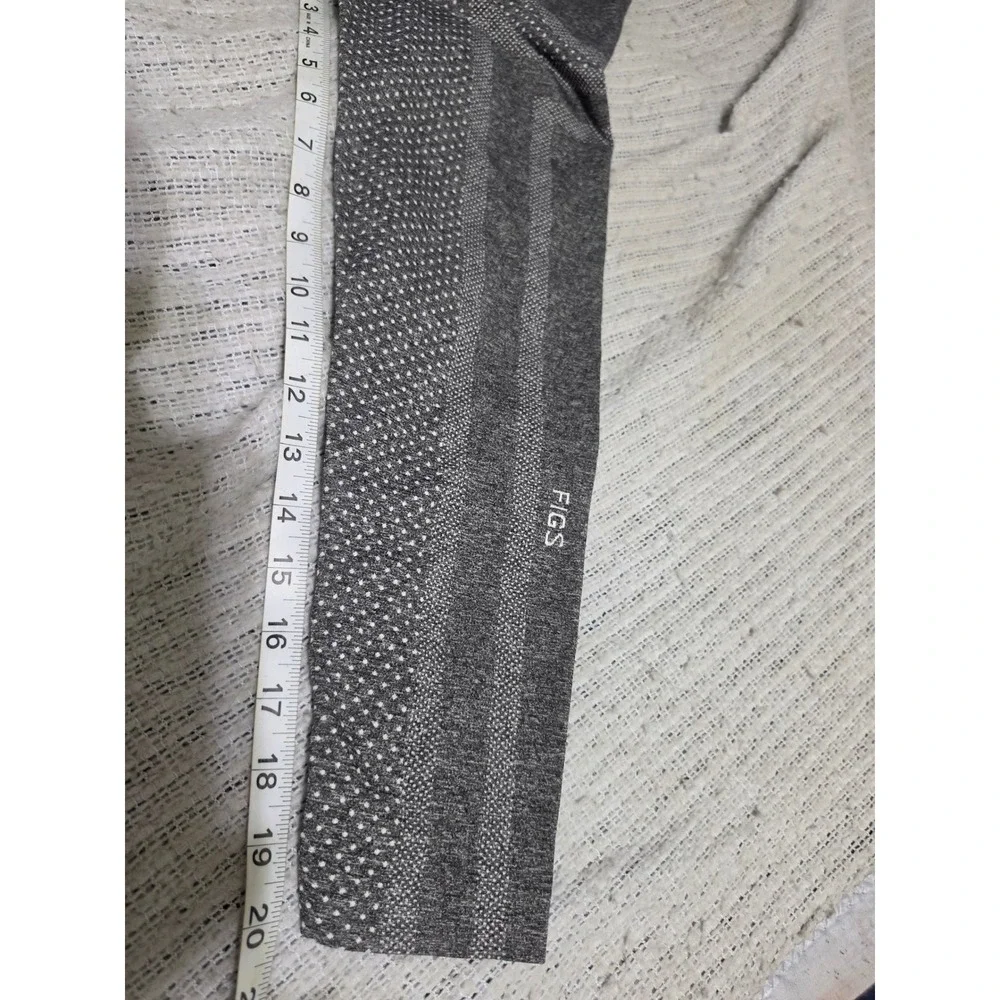 FIGS Threads for Threads Seamless Long Sleeve Underscrub Gray 3XL 1000377